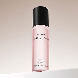 Express Mousse - Feuchtigkeitsspendender Selbstbräunungsschaum